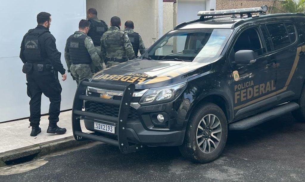 Oito pessoas são presas durante operação da PF contra o tráfico internacional de cocaína