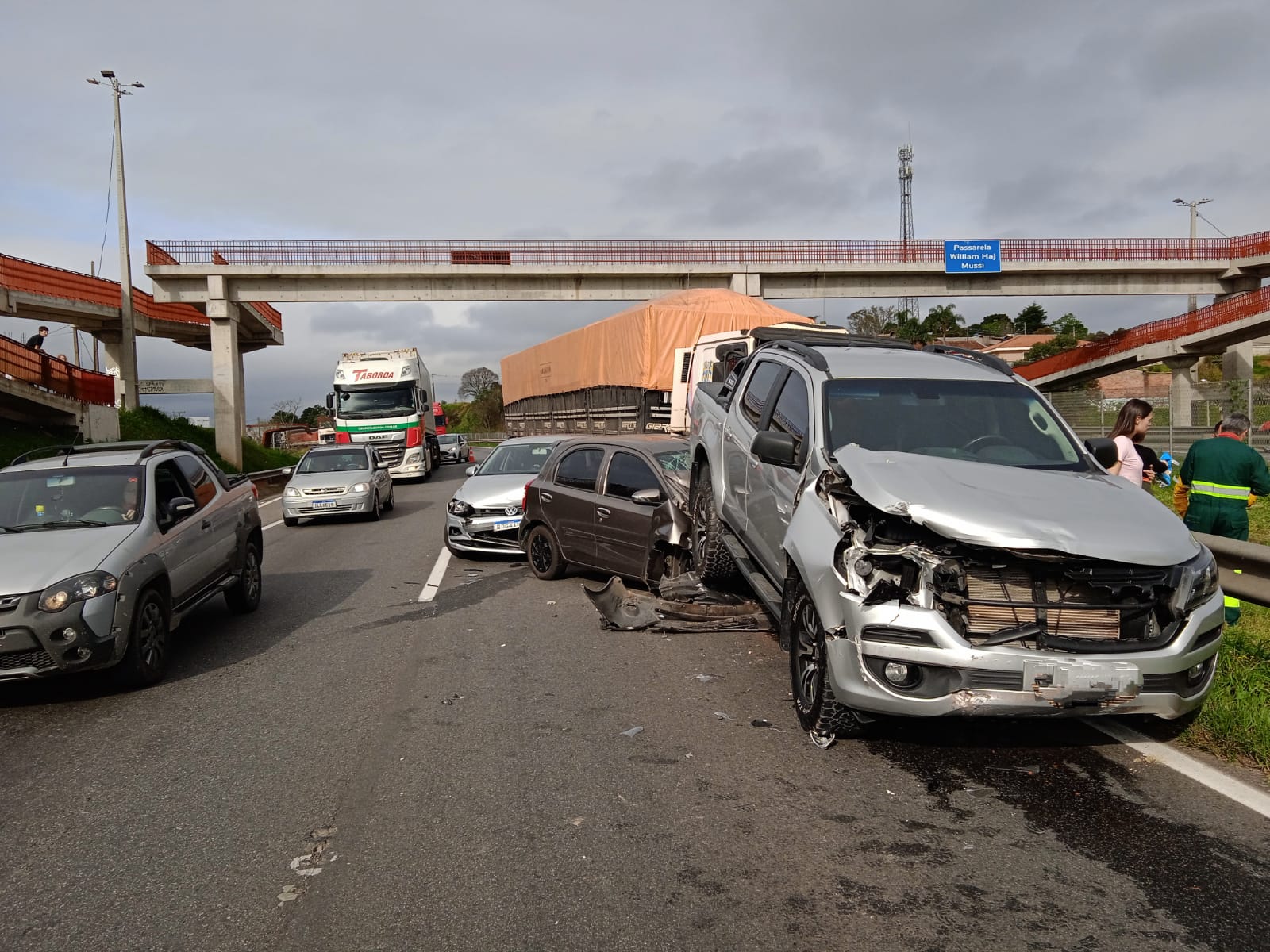 Engavetamento com vários veículos na BR-277 causa interdição total da  rodovia no PR; VEJA O VÍDEO – Portal Rondon
