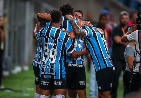 Grêmio vence o Caxias e vai para sétima final consecutiva no Campeonato Gaúcho
