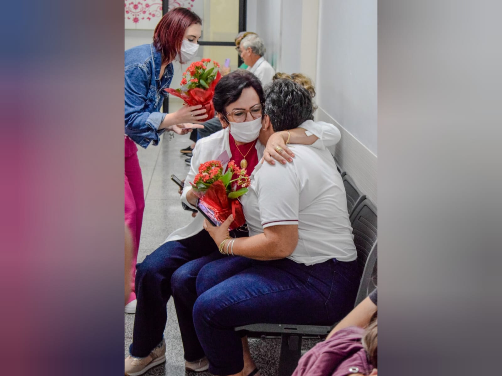 Hospital do Câncer de Francisco Beltrão recebe mais uma edição do projeto "Amor em Flor"