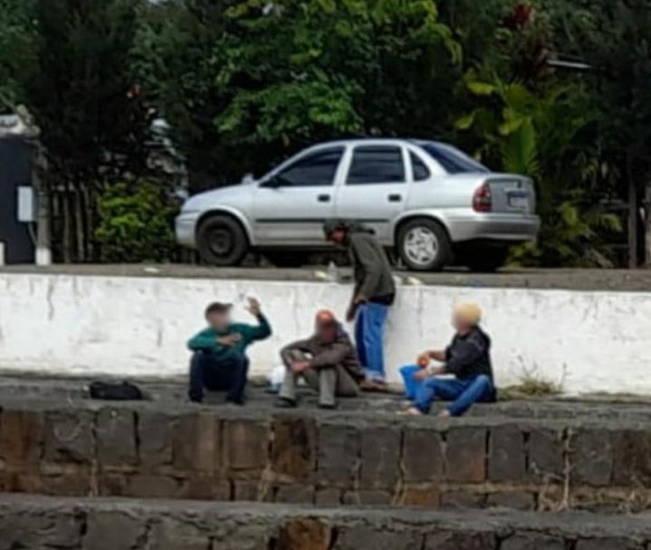 Moradores em situação de rua geram problemas no bairro Cristo Rei