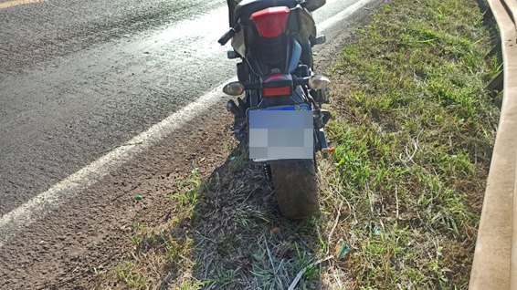 Condutor de motocicleta sofre ferimentos graves em acidente na PR-180