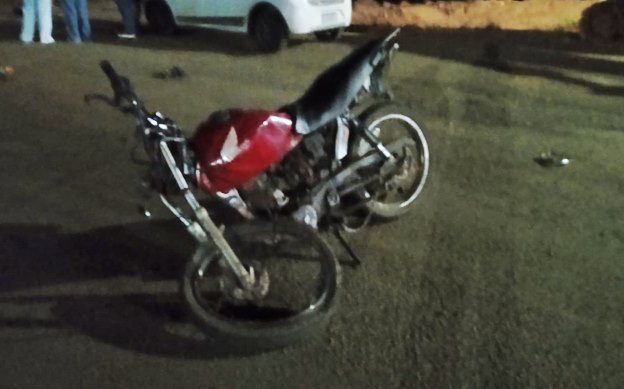 Condutor de moto é socorrido em estado grave após colisão com carro na PR-280