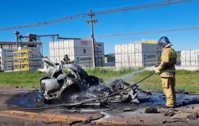 Carro com placas de Marmeleiro se envolve em grave acidente e condutor morre