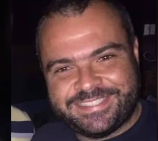 Quem é o advogado que morreu ao ser atingido por cobertura de clube de tênis 